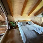 Chalet Zrub Santa Monica *